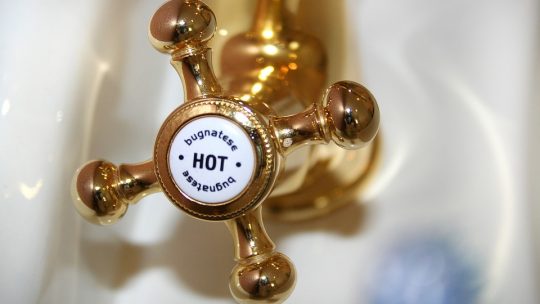 Beneficier d’une eau chaude sanitaire grace a une pompe a chaleur